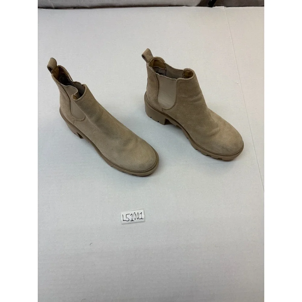 Steve Madden Boots Women's size 9M Tan Suede‎ Lug Sole Sand